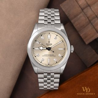 (Category: ) located in . Submitted by watchdistrict (Listing ID 1446932869, Image 1). Description: .