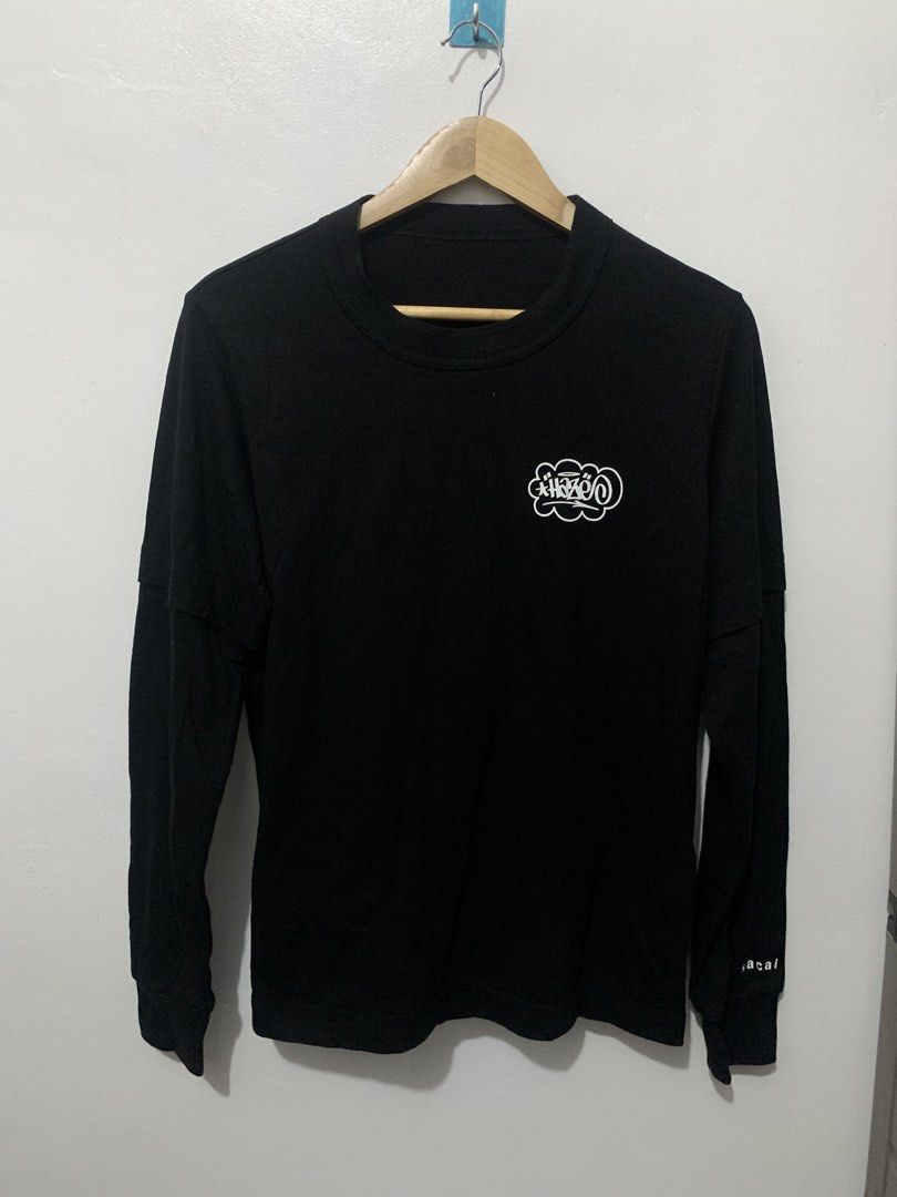 Sacai x Eric Haze Longsleeve (Category: Tshirts & Polo Shirts ) located in Mexico. Submitted by bugskiethrift (Listing ID 1447033177, Image 1). Description: size: small to med 19x25.5 good as new condition bump a message for more info.