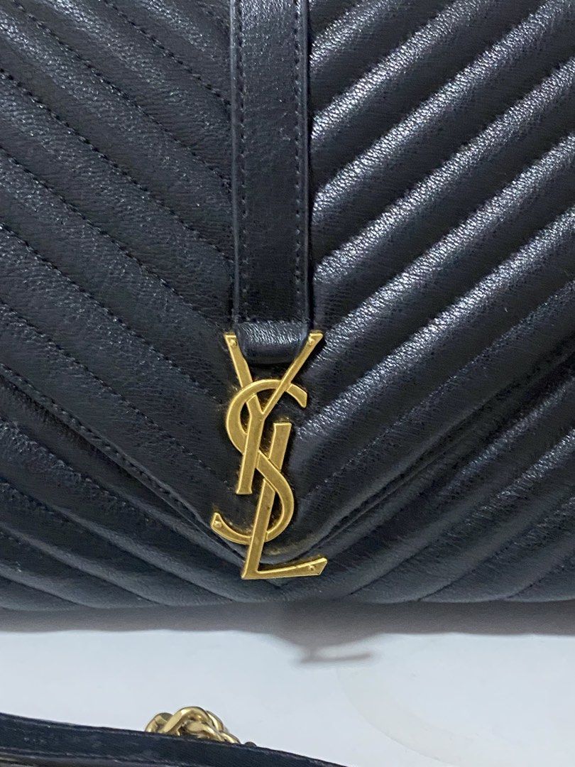 Saint Laurent Envelope Crossbody Bag (Category: Luxury Bags & Wallets) located in Santa Rosa. Submitted by sassycollection. (Listing ID 1446911835, Image 3). Description: .