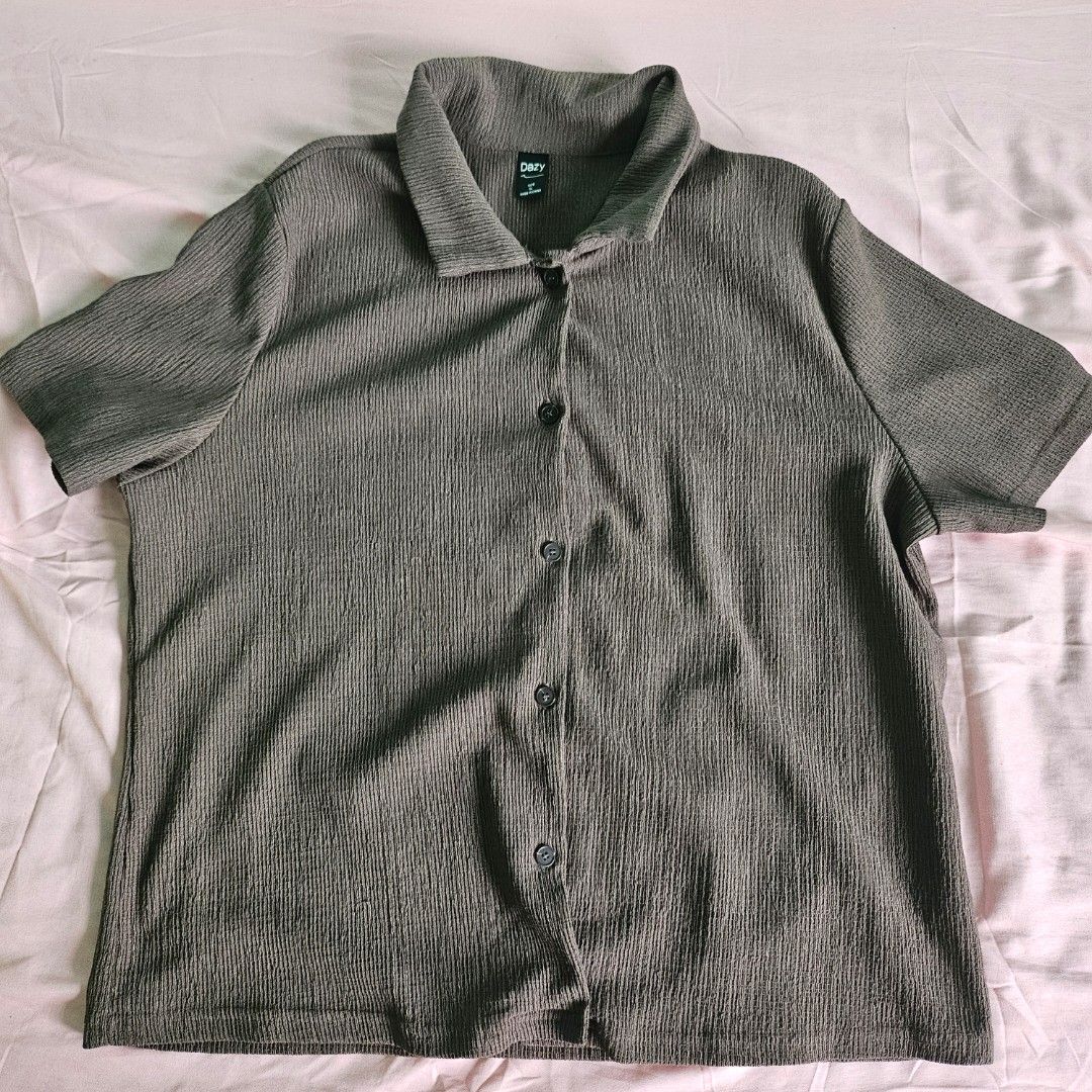 Shein Dazy Brown Button Up Top (Category: Others Tops) located in Quezon City. Submitted by arydeclutters (Listing ID 1446951406, Image 1). Description: RFS: need funds and decluttering LAST PRICE POSTED!! QC area MOP: GCash, Maya, GoTyme MOD: JNT, Lalamove, LBC ONLY SF shouldered by buyer.