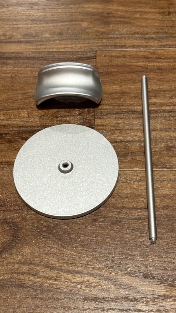 Silver Headphone Stand497543298543800322