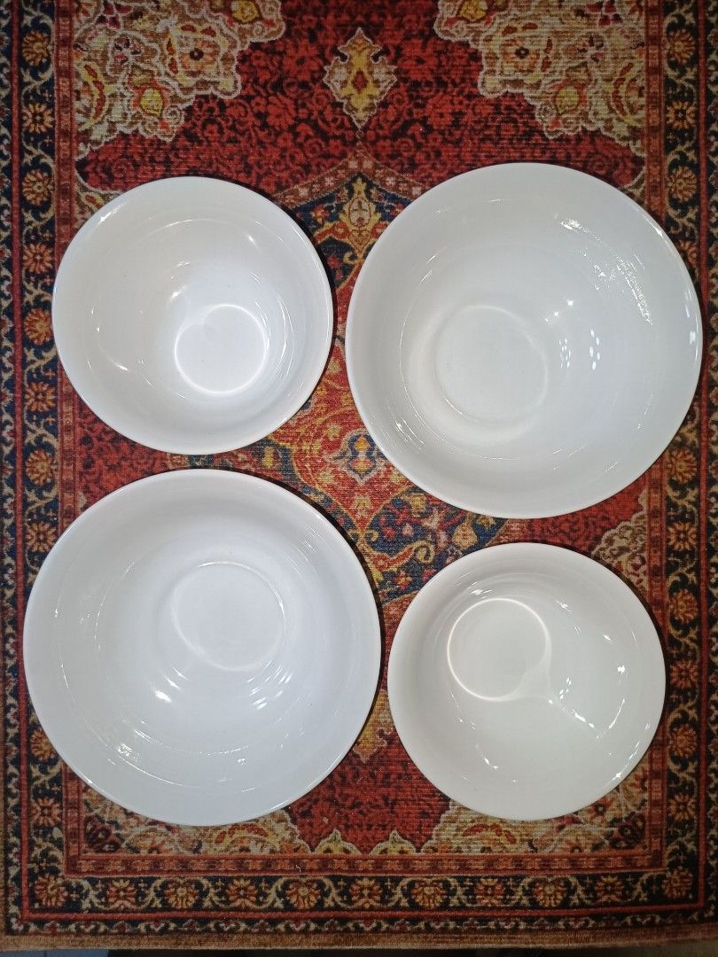SM Home Classics Luna White Opal Bowls Set (Category: Dinnerware & Cutlery) located in Quezon City. Submitted by fibsy (Listing ID 1446952930, Image 2). Description: - Set of 4 SM Home Classics Luna White Opal bowls - Includes 2 large and 2 small bowls - Made of durable opal glass - Ideal for salads, soups, snacks, everyday use, or special occasions - Shock proof - Comes in original boxes Brand New! .
