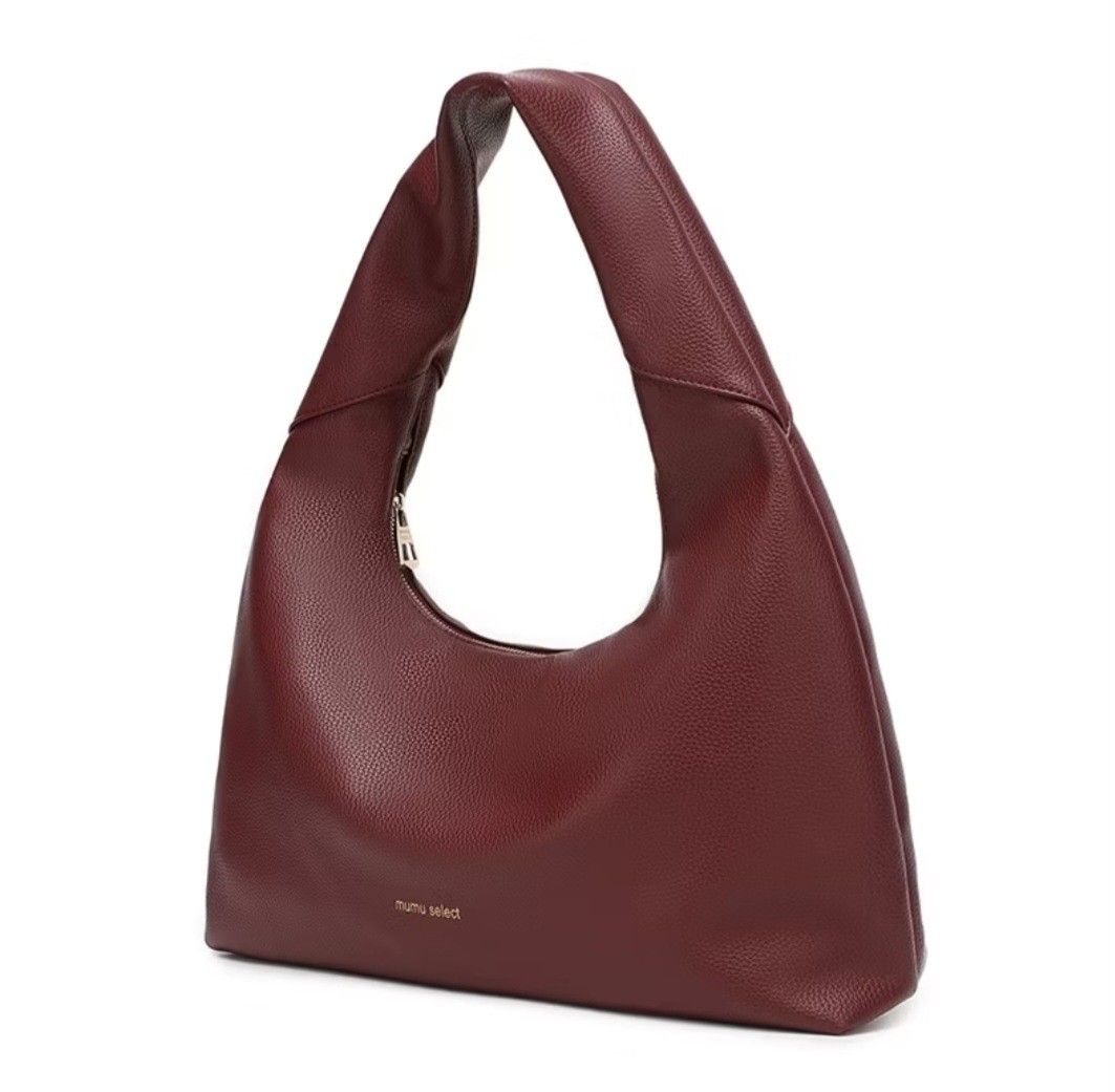 Soft Leather Bag in Deep Red (Category: Shoulder Bags) located in Pasay City. Submitted by ShopWithCat (Listing ID 1447066681, Image 1). Description: Hey loves! 💕 I’m doing a wardrobe cleanse and letting go of most of my favorite pieces. Everything here is in great condition, either brand new or lightly used, and ready to make someone else’s OOTD shine. ✨ 🛍️ Please note: Payment first policy. Will reserve the item to the person who send the pay