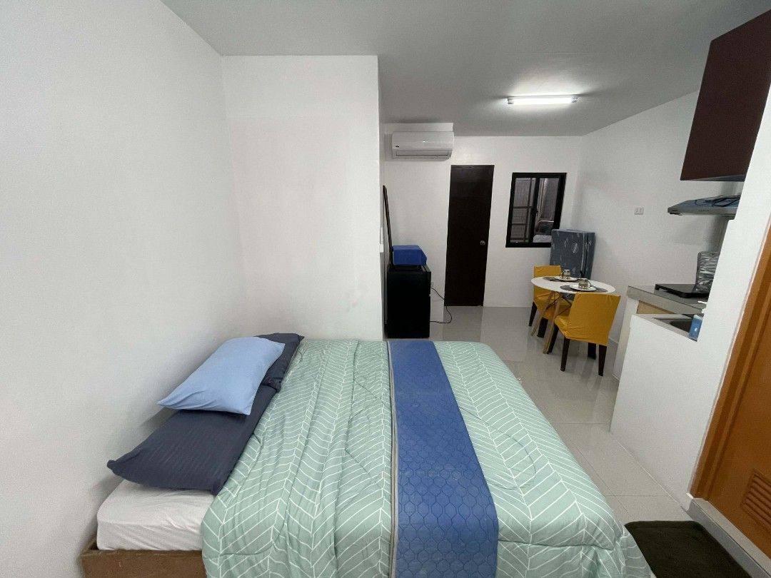 Space for Rent (Category: Apartments & Condos) located in Santa Rosa. Submitted by jeanelle08 (Listing ID 1446915900, Image 1). Description: This is a fully furnished cozy space in Santa Rosa near OLFU, SM City, Sports Complex, hospitals, market, convenience store. 1.5hp Carrier AC hot and cold shower, 2 door condura mini ref microwave cooking utensils Clean and Peaceful environment Safe neighborhood Convenient location Comfortable space.