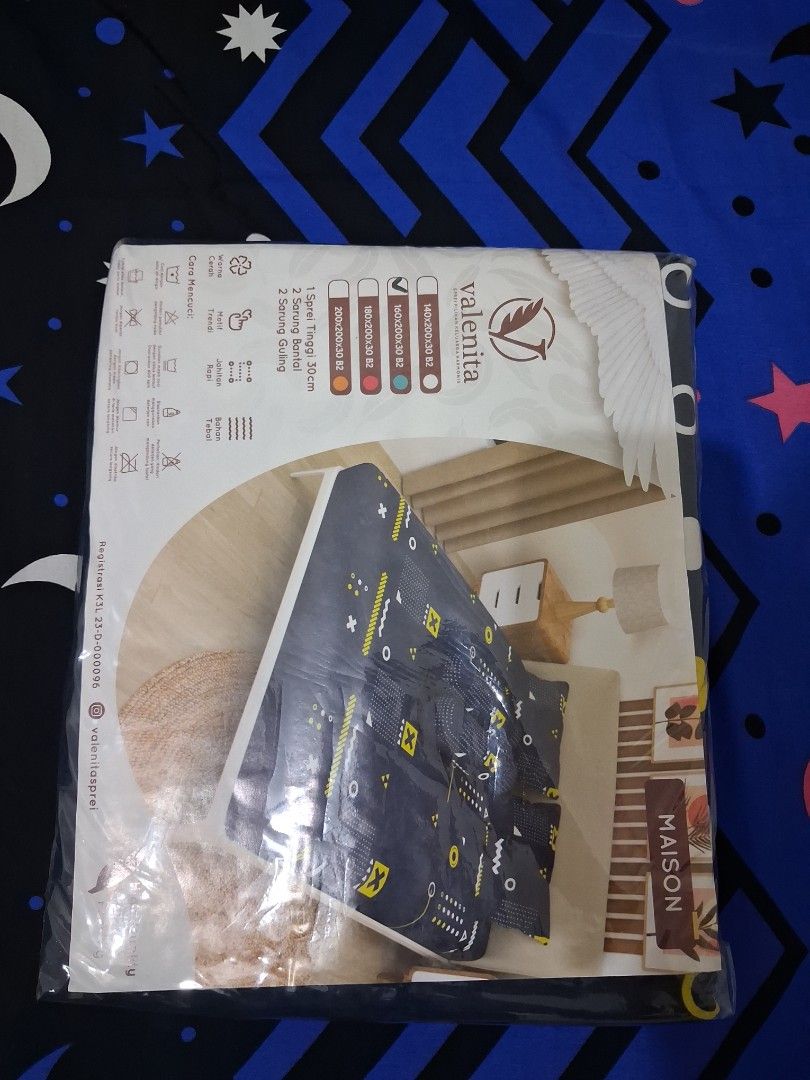 Sprei motif maison 160x200x30 (Kategori: Perabotan Rumah) berada di Jakarta Pusat. Dikirim oleh hay61912 (ID iklan 1446995634, Gambar 1). Deskripsi: kondisi 98% masih bagus tapi ada cacat penyimpanan.
