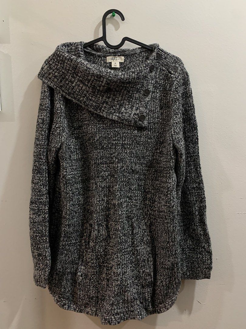 Style & Co. Women's Grey Marled Knit Sweater Size M (Category: Longsleeves) located in Manila. Submitted by gracefilledshop (Listing ID 1446983607, Image 1). Description: - Grey marled knit sweater by Style & Co. - Chic cowl neck with button details on the shoulder - Long sleeves - Material: 100% Acrylic - Care: Machine washable - Versatile: Great for layering or wearing solo.