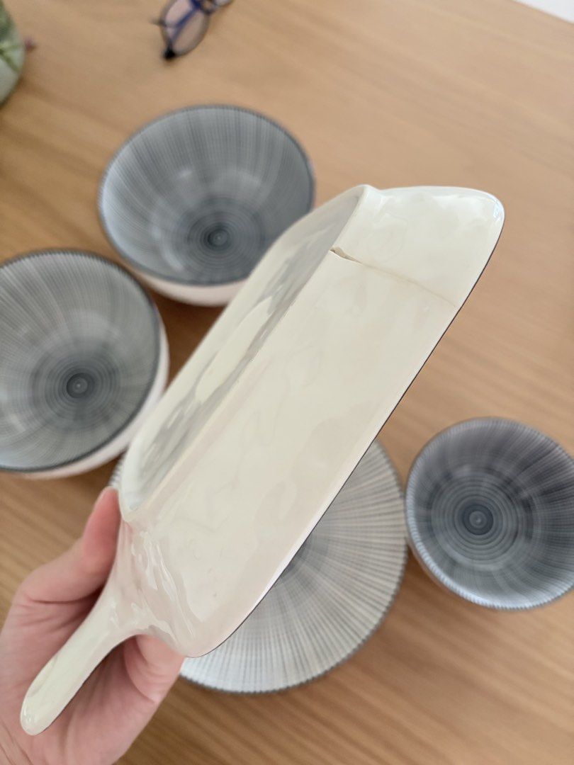 Table Matters plates and bowls set497124955568875523