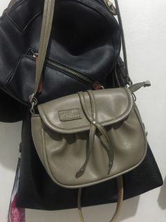 (Kategori: ) berada di . Dikirim oleh by_el (ID iklan 1446919230, Gambar 1). Deskripsi: .
