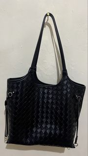 (Kategori: ) berada di . Dikirim oleh preloved.bynajla (ID iklan 1446920395, Gambar 1). Deskripsi: .
