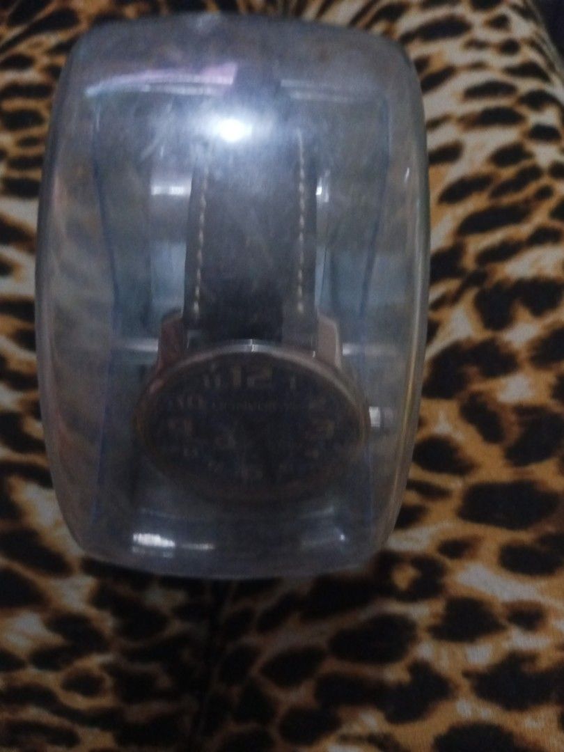 Timex Convergys Blue Dial Watch (Category: Women's Watches) located in Muntinlupa City. Submitted by marim45981 (Listing ID 1446960923, Image 3). Description: - Timex watch with a striking blue dial - Features unique 'Convergys' - Equipped with a classic black leather strap - Ideal for everyday wear and ready for its next owner PS. no battery na po. papalitan niyo nalang po.