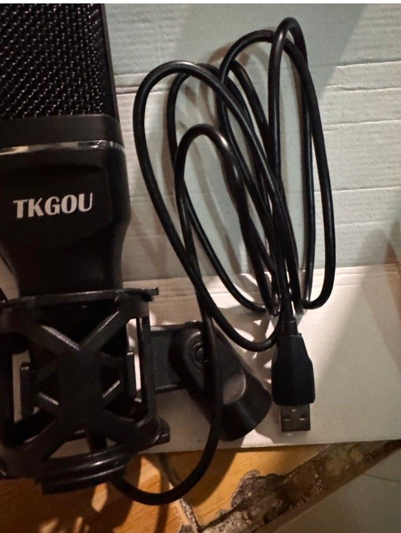 Tkgou Computer Condenser Recording Microphones Black M799B (Category: Microphones) located in Quezon City. Submitted by mdgco (Listing ID 1447013271, Image 3). Description: just tested, open box Opened box , unused Premium desktop microphone Tkgou M799B Black USB Recording & Streaming Microphone Kit w/ Stand & Pop filter condition is used in good usable condition see photos for details shipped usps ground advantage.
