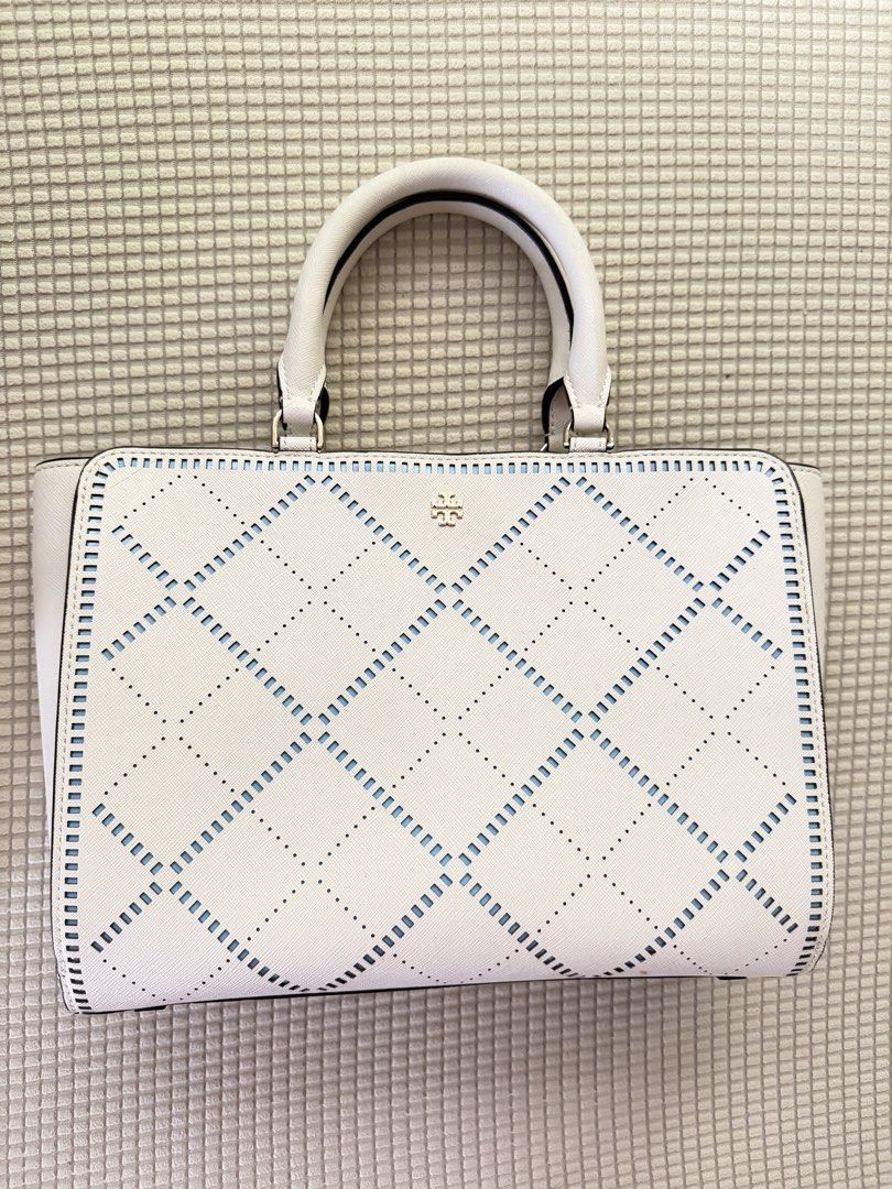 Tory Burch White Saffiano Leather Tote (Category: Luxury Bags & Wallets) located in Paranaque City. Submitted by balofies (Listing ID 1446976837, Image 3). Description: Excellent condition – used only twice! Authentic Tory Burch white Saffiano leather tote, used only twice and stored properly. Still in excellent condition with minimal signs of use. The structured design and multiple compartments make it perfect for work, travel, or everyday use. 
