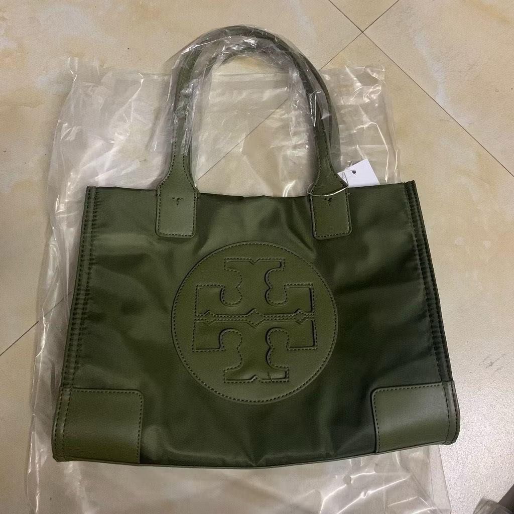 Tory burch bag (Kategori: Tas & Dompet Wanita) berada di Jakarta Timur. Dikirim oleh mikiechiic (ID iklan 1446946601, Gambar 3). Deskripsi: Barang ori china Detail seperti di foto 🤳 Uk: p 30cm l 9cm t 27cm COD❌ Kalau slowrespon bisa chat wawa ya 082312147137 Sudah free ongkir gabisa nego semua harga nett‼️.
