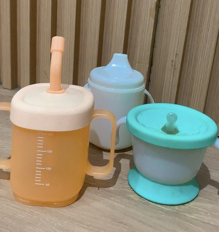 Training cup (Kategori: Perawatan & Makanan Anak) berada di Pasuruan. Dikirim oleh preloved_zz (ID iklan 1446979380, Gambar 1). Deskripsi: Training cup bayi Take all Yg ijo sedotan dlmnya hilang ya bund Jarang digunakan 🤗.