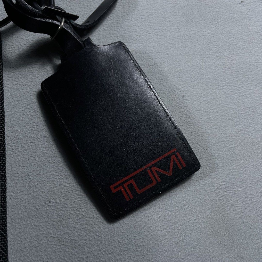 TUMI Alpha Series Slim Portfolio Briefcase (Category: Briefcases) located in Manila. Submitted by revise.ph_ (Listing ID 1447101029, Image 3). Description: TUMI Alpha Series Slim Portfolio Briefcase Made in CHINA Dimension Length/Height:12 Width:17 Side Width:2.5 issue:NONE Price:6,000 Free shipping via JNT.