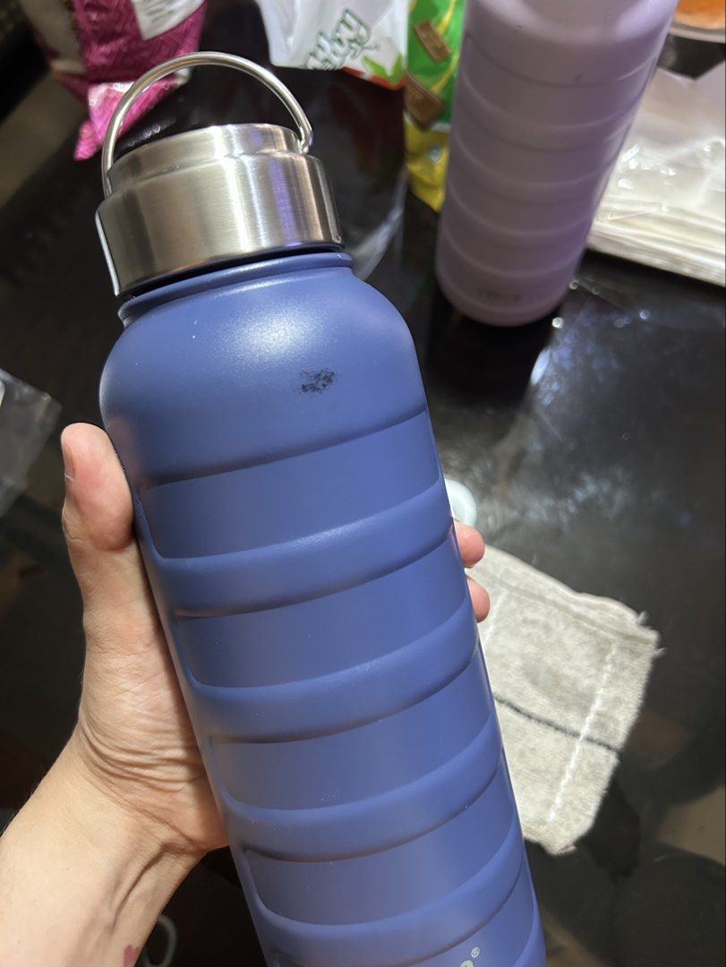 TYESO 1L Hot & Cold Tumbler Bundle (Category: Water Bottles & Tumblers) located in Manila. Submitted by curatedbyelvynna (Listing ID 1446977161, Image 2). Description: 💦 GET BOTH TUMBLERS FOR P300 ONLY! 💦 Condition: Blue - like new Purple - has visible flaws, kindly check all photos No ‘more photos’. All photos are posted, what you see is what you’ll get. Please note that my items are preloved, it is likely that there will be signs of light wea
