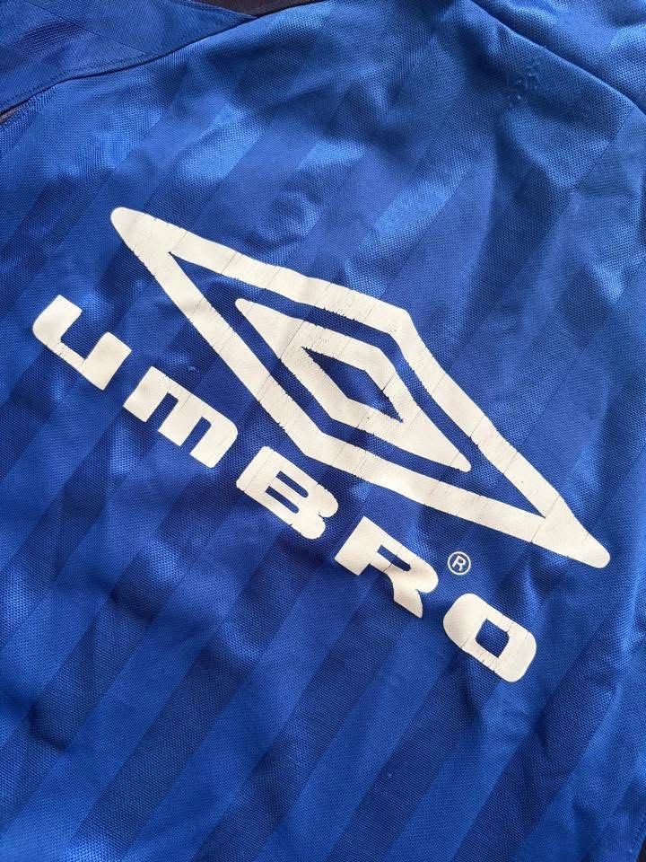 Umbro Blue Striped Track Jacket (Category: Coats, Jackets and Outerwear) located in Naic. Submitted by pompompvrin (Listing ID 1447074954, Image 2). Description: 50W × 60L cm.