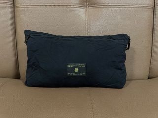 (Category: ) located in . Submitted by sellclothesandbag (Listing ID 1446993163, Image 1). Description: .