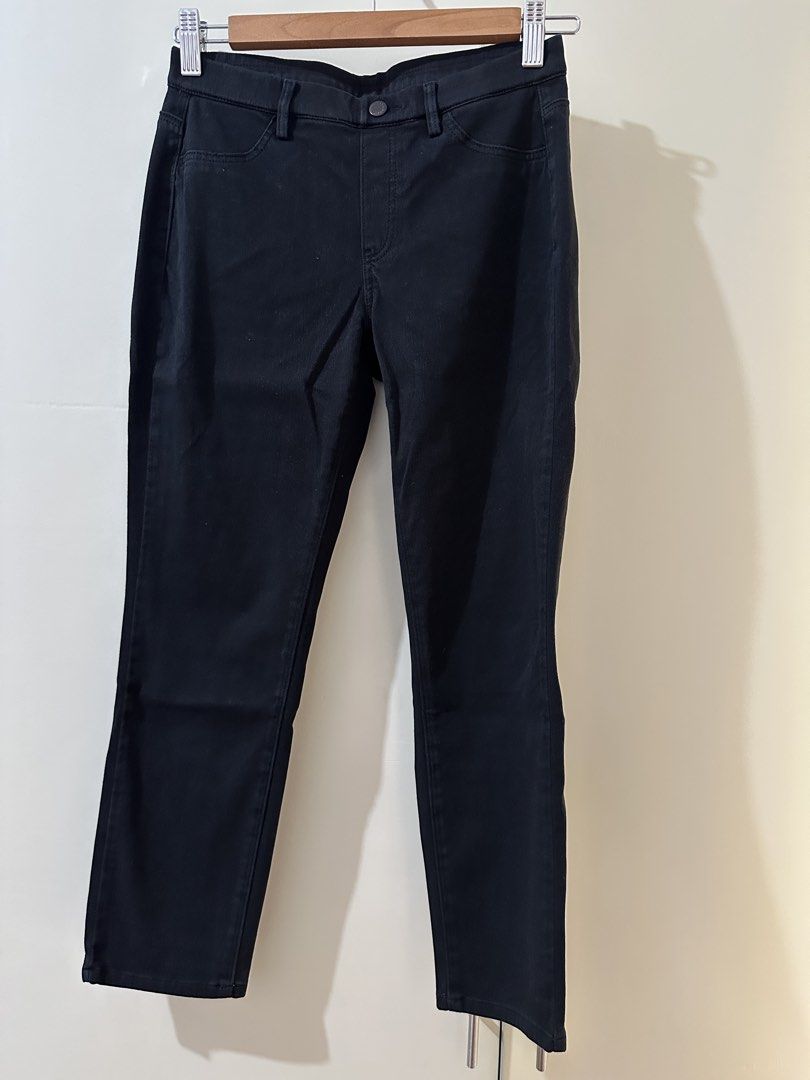 Uniqlo Cropped Jeggings (Category: Jeans) located in Manila. Submitted by kptryl (Listing ID 1447011407, Image 2). Description: Available colors: Black Olive Both size Medium 300 each.