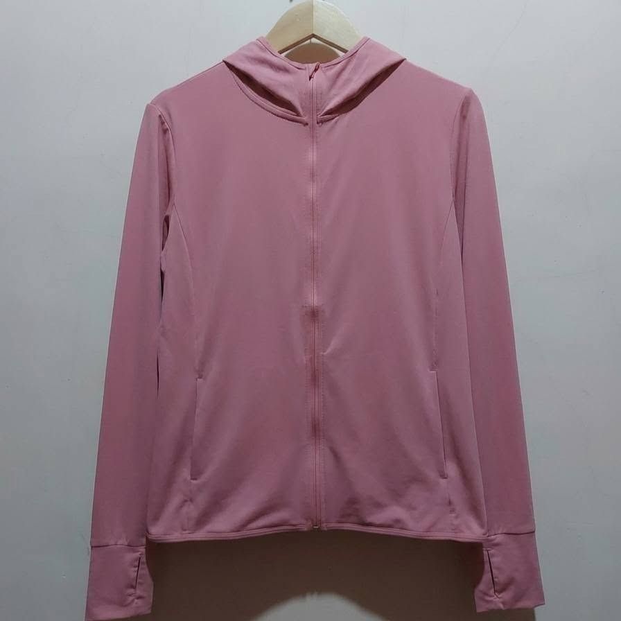 UNIQLO Jaket Airism Uv care pink (merah muda) size L jaket running UNISEX running padel tenis gym sport activity (Kategori: Baju Luaran) berada di Jakarta Pusat. Dikirim oleh youcantstop.prlvd (ID iklan 1446956172, Gambar 1). Deskripsi: ssemua udh ku up di 🆂hope langsung cek disana borong ? dikasih bonus cees !! kalau mau nego lewat 🆂hope aja cees biar sekalian checkout cek etalase 🆂hope liat di bio atau liat di bagian opsi pengiriman.