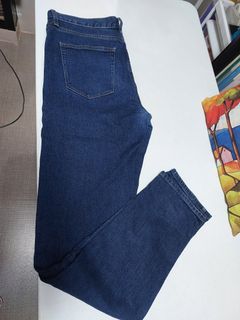 (Category: ) located in . Submitted by q_preloved_items (Listing ID 1447046031, Image 1). Description: .