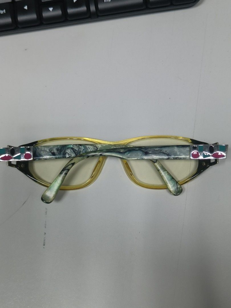 VINTAGE SILHOUETTE EYEGLASSES (Category: Sunglasses & Eyewear) located in Manila. Submitted by bigtym.picker (Listing ID 1446999358, Image 2). Description: FOR SALE!!! VINTAGE SILHOUETTE EYEGLASS Price - 2000 PESOS ONLY replaceable lens PLS SEE PIC FOR DETAILS. Selling all items AS IS PLS. manage your Expectation We accept shipping nationwide Meetup - BACOOR or near MOA - Cool eyeglasses with a unique marbled pattern on the arms. - Frames feature