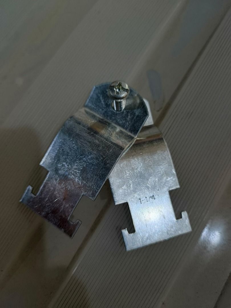 Unistrut clamp (Category: Everything Else Others) located in Caloocan City. Submitted by zenphoenix.0b9dcc (Listing ID 1446991835, Image 2). Description: Specs: 1 1/4".