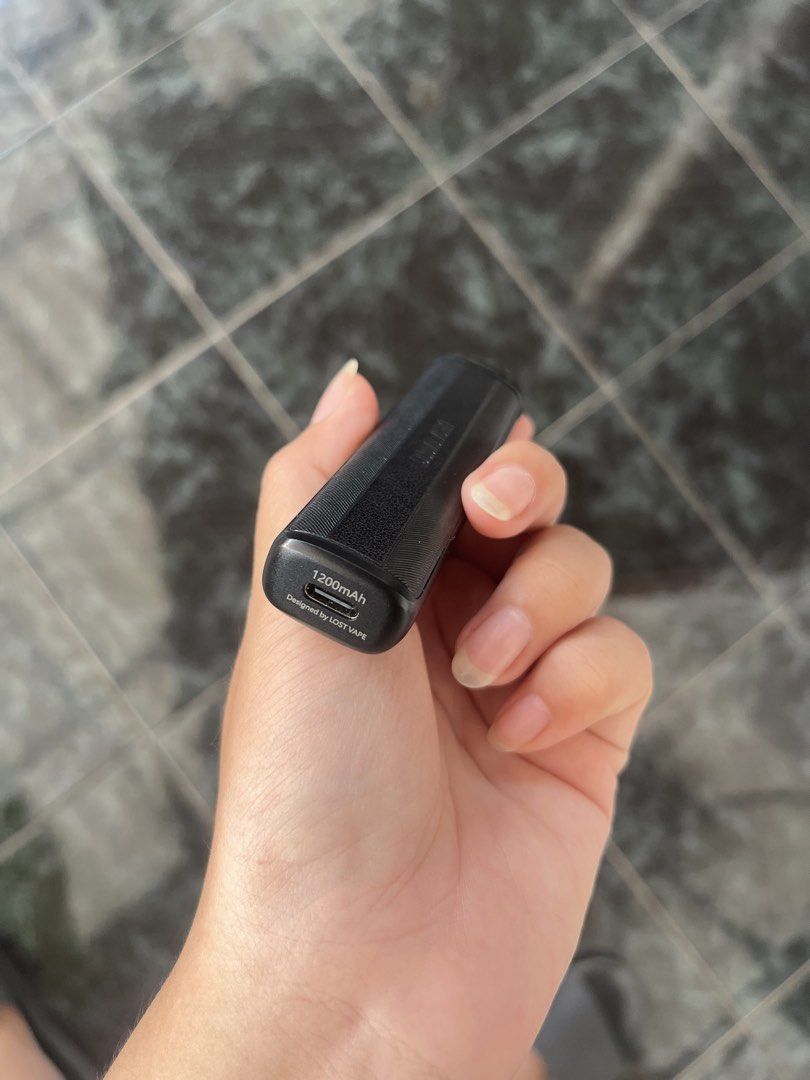Ursa Nano 3 Twill Black (Kategori: Others) berada di Jakarta Selatan. Dikirim oleh mein_preloved (ID iklan 1446999311, Gambar 3). Deskripsi: Full set like new, mulus, baru dipake 3 bulan Device, lanyard, box, tanpa catridge Twill black, bagian tengah sintetik leather dan sisi2nya semacam rubber Available COD, UIN / Karang Tengah Lebak Bulus, selain itu tanya di dm aja dulu gapapa.