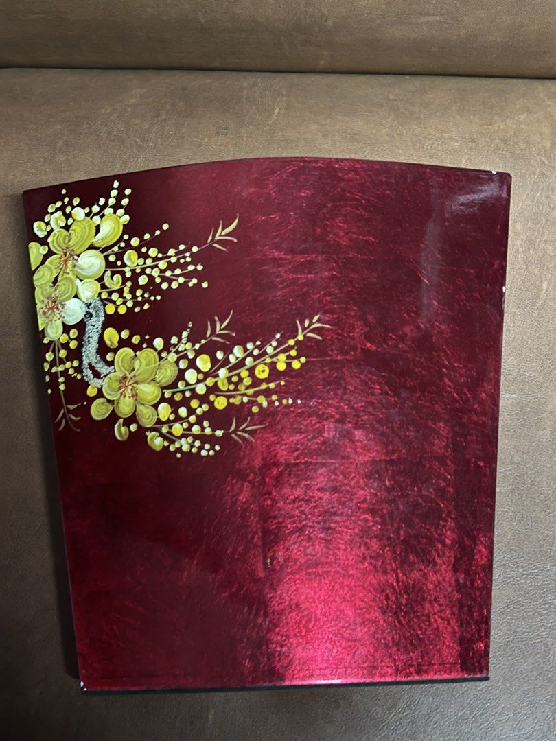 Vietnamese Lady Painting Decorative Vase (Category: Vases & Decorative Bowls) located in Manila. Submitted by clamchowder19 (Listing ID 1446996487, Image 2). Description: - Beautiful decorative vase with a hand-painted scene. - Features a woman in traditional Vietnamese attire and blooming flowers. - Unique, deep red, textured finish. - Perfect for home decor. - 10x10 inches.