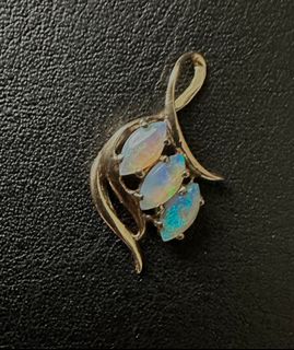 (Category: ) located in . Submitted by frogandjam.collectibles (Listing ID 1446951683, Image 1). Description: .