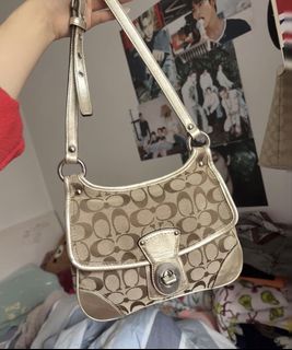 （分類：）位於 。 由 00500 提交（商品編號 1447041490，圖片 1）。簡介： 。