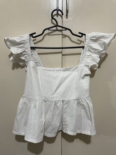 (Category: ) located in . Submitted by style.preloved (Listing ID 1447089111, Image 1). Description: .