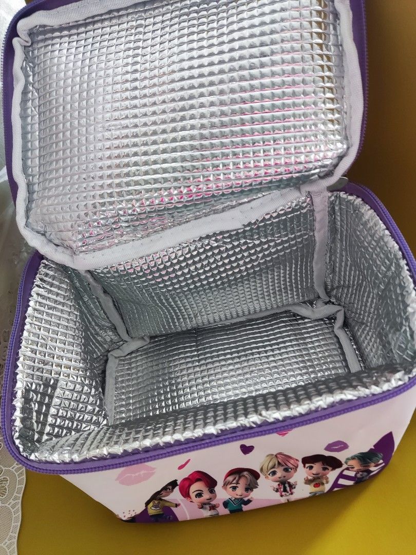 with Pattern (Category: Purses & Pouches) located in Singapore. Submitted by angelineteohm (Listing ID 1446951961, Image 2). Description: - not for fussy - Cute purple cosmetic bag - Features charming patterns on the sides - Light purple main body - Minor surface marks present - Perfect for storing makeup or toiletries - Convenient and easy to carry for travel.