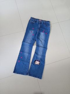 (Category: ) located in . Submitted by margiela (Listing ID 1447014209, Image 1). Description: .