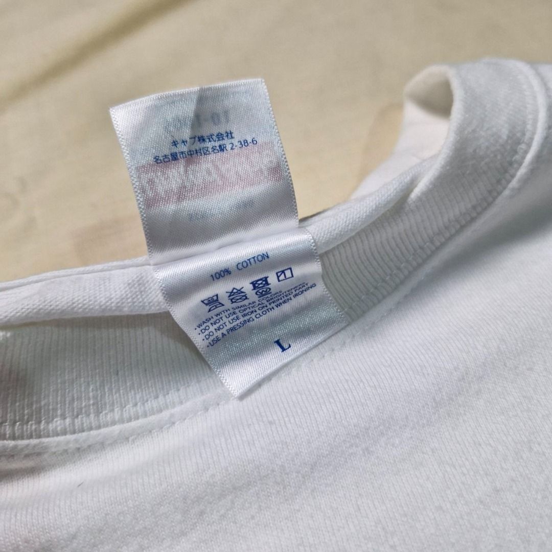 Yoasobi merchandise "Oasis Live 2022" T-Shirt (Category: Tshirts & Polo Shirts) located in Kulai. Submitted by nadhiqstore (Listing ID 1446939654, Image 3). Description: Yoasobi merchandise "Oasis Live 2022" T-Shirt Tag Size : L Pit to Pit : 21.5" Lenght : 27" Condition : -Used -No hole Message us if you have any question..
