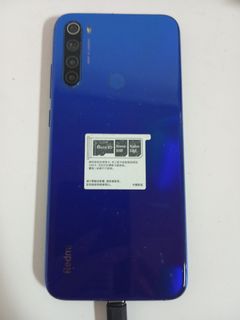 由 second_hand_smartphone (刊登 ID 1448737535，圖片 1) 提交，位於 的 (類別：)，說明：。