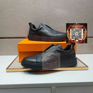 (Category: ) located in . Submitted by shoes.locker (Listing ID 1448814818, Image 1). Description: .