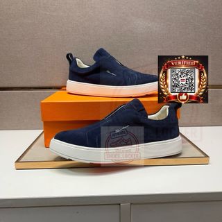 (Category: ) located in . Submitted by shoes.locker (Listing ID 1448814966, Image 1). Description: .