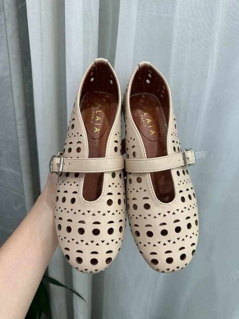 Alaia flats (Category: Flats & Sandals) located in Manila. Submitted by sam_nic (Listing ID 1448787270, Image 2). Description: INBOX US TO ORDER Disclaimer: All photos shown are for inspiration only, actual photo may vary due to limitation of photography or photo enhancement. Bestseller/Limited stock!!  Shipping fee c/o buyer  No rush shipment  NO PAYMENT, NO ORDERS  No cancellation of confirmed order/s.  No to bogus buyer/s..