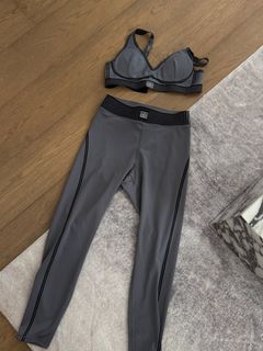 （分類：）位於 。 由 lamscloset 提交（商品編號 1448730463，圖片 1）。簡介： 。