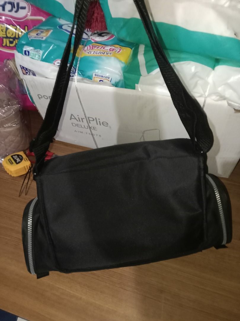 aosta camera shoulder bag (Category: Camera Bags & Carriers) located in Caloocan City. Submitted by vhienice1130 (Listing ID 1448835907, Image 3). Description: .
