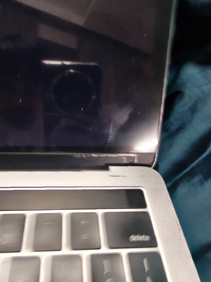 Apple MacBook Pro 13inch Mid 2017505820172140554242
