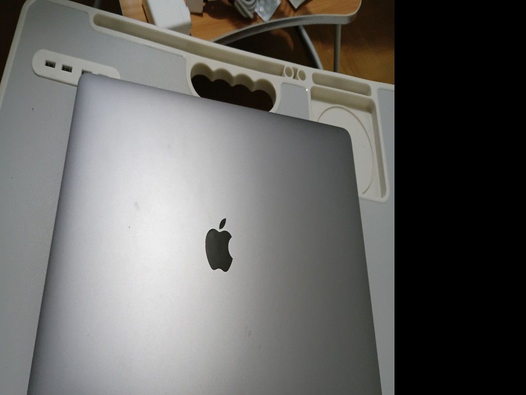 Apple MacBook Pro 16-inch (Category: Laptops & Notebooks) located in Quezon City. Submitted by frugallove (Listing ID 1448859682, Image 1). Description: 16-inch MacBook Pro i9 - macOS Sequoia Version 15.5 - 32 GB of 2667 MHz DDR4 memory - AMD Radeon Pro 5500M - 4 GB graphics, and Intel UHD Graphics 630 1536 MB - 16-inch Retina Display with a resolution of 3072 × 1920. - 1 TB SSD, with approximately 937.42 GB of available storage - minimal usage -