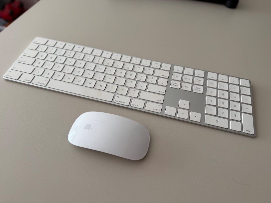 Apple Magic Keyboard and Magic Mouse505563174153768961