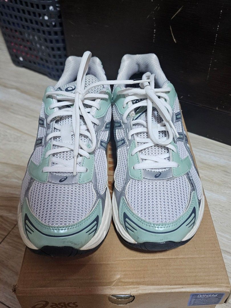 Asics Gel 1130 (Category: Sneakers) located in Angeles City. Submitted by vankyrien (Listing ID 1448795456, Image 3). Description: AUTHENTIC/LEGIT/ORIGINAL Asics Gel 1130s x Naked Collaboration SIZE: 9 US MEN Complete with box RFS: Decluttering bawas collection at reglued na siya, rare na ito wala ka na makikita ganitong collab..