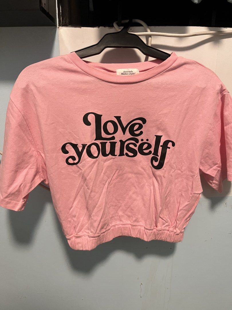 [Attitude Makes style!] Love Yourself Pink Croptop (Category: Others Tops) located in Paranaque City. Submitted by calicoe (Listing ID 1448883274, Image 1). Description: 𓂃⋆.⟢ ♱ ⟢ .⋆𓂃 ♯┆ fs : love yourself pink top from attitude makes style ˶ᵔ ᵕ ᵔ˶ ! 📓 no ww, preloved | dm for dimensions condition : 10/10 flaws : none — loc : moonwalk, parañaque city — mop : gcash only — mod : lalamove / jnt / lbc ⛓️‍💥⟢ shipping dates are every tues & fri-sun,