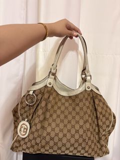 (Category: ) located in . Submitted by rare_luxlove (Listing ID 1448762004, Image 1). Description: .
