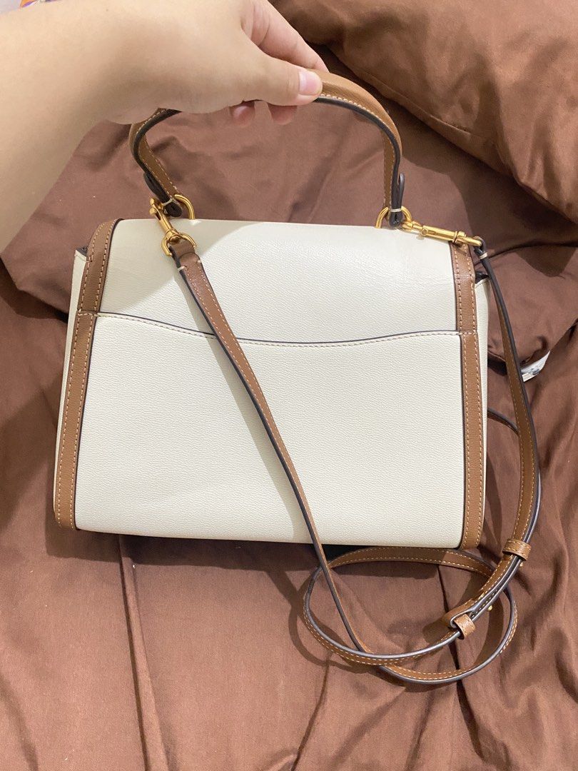 Authentic Kate Spade Medium Katy Top Handle Bag in Textured Leather (Category: Luxury Bags & Wallets) located in Manila. Submitted by hernarchangela (Listing ID 1448754894, Image 2). Description: - Bought for ₱23,000+ in 2023 - Original dust bag included - Excellent condition - Well-maintained and stored properly - RFS: Need extra funds and I don’t really use it anymore, it’s just been sitting in my closet..