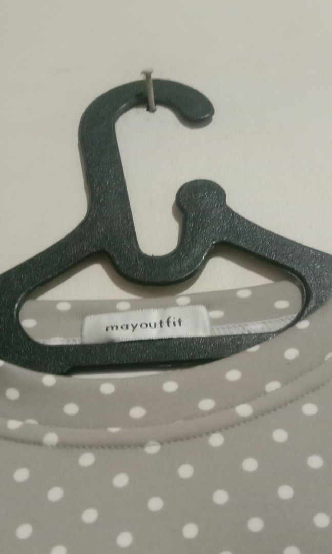 Baju wanita my outfit 1x pake (Kategori: Atasan) berada di Bekasi. Dikirim oleh f_3_f (ID iklan 1448867922, Gambar 2). Deskripsi: .