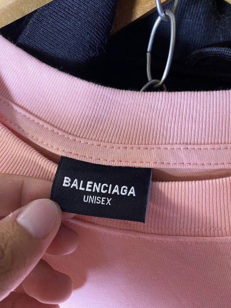 Balenciaga smoke pink (Category: Tshirts & Polo Shirts ) located in Manila. Submitted by ercmrsmam (Listing ID 1448852577, Image 3). Description: Balenciaga smoke pink W22.5 L29 Stains Color may vary due to lighting Need wash Dm if interested 📩 will be posted on my carousell acc⬇️ Check out ercmrsmam listings on #Carousell: https://carousell.app.link/mu0SnqUHP3b 📍baclaran paranaque metro manila 🛵jnt/lalamove courier 💵 mop: gcash.
